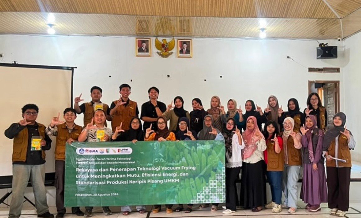 Program Pengabdian kepada Masyarakat (PkM) dan KKN Rekognisi perkenalkan teknologi vacuum frying.