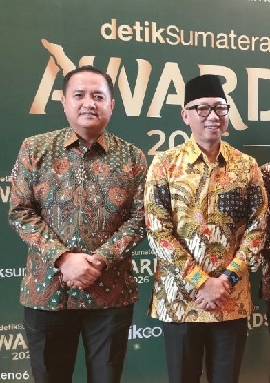 Gubernur Rahmat Mirzani Djausal dan Kadisdik Thomas Amirico mengawal kualitas pendidikan di Lampung. (Foto: ist)