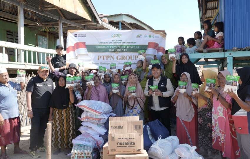 Bantuan PT Perkebunan Nusantara I (Persero) bersama PTPN Group diterima oleh warga terdampak bencana di NTT.(Foto: ist)