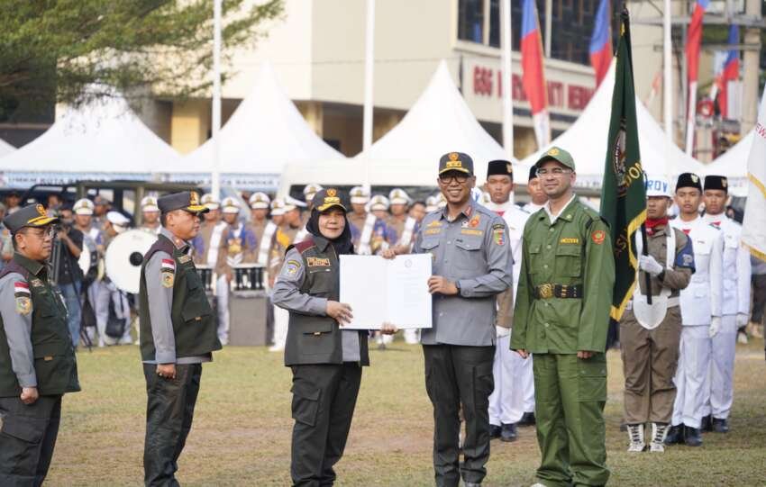 Gubernur Mirza saat pelantikan Ketua Aslinmas Kota Bandar Lampung Eva Dwiana.(foto: ist)