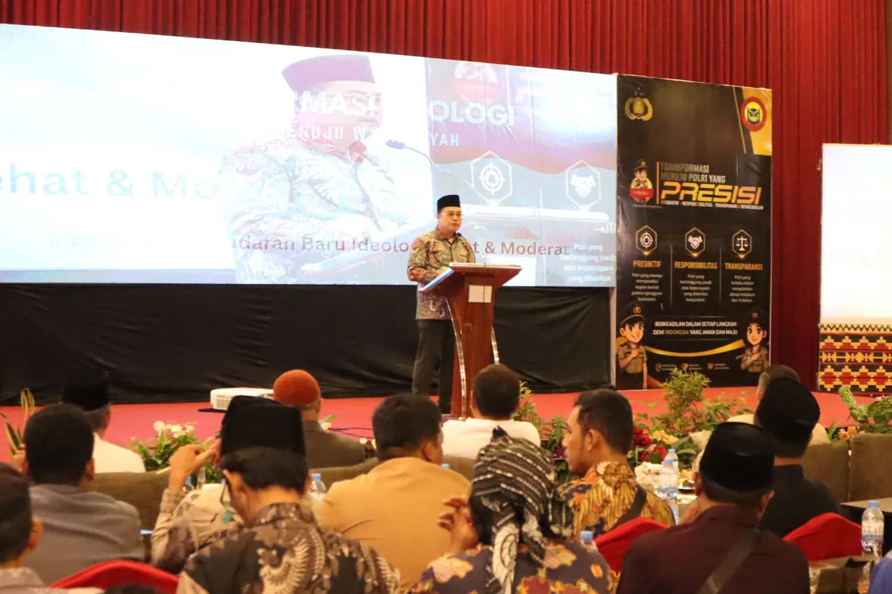 Kakanwil Kemenag, Zulkarnain, sebut Wasathiyah sebagai sikap pertengahan, tidak berlebihan dan tidak terkurang. (Foto: ist)