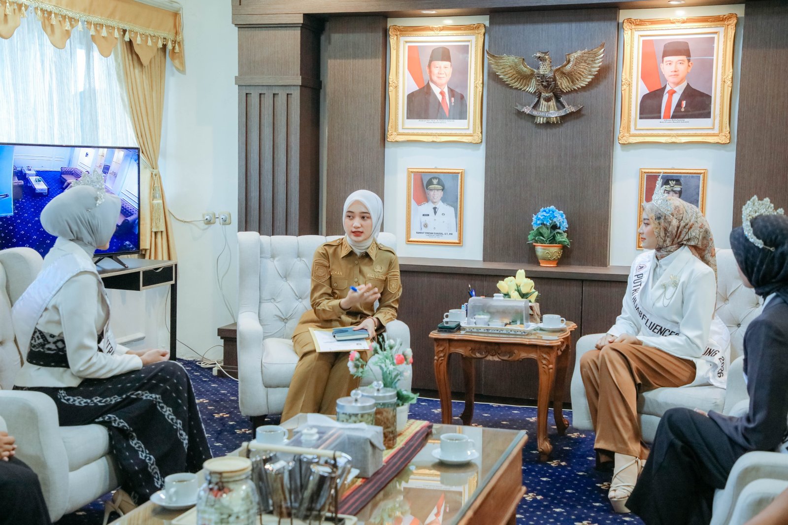 Wagub Jihan terima audiensi jawara Putri Hijabfluencer Lampung 2026.(foto: ist)