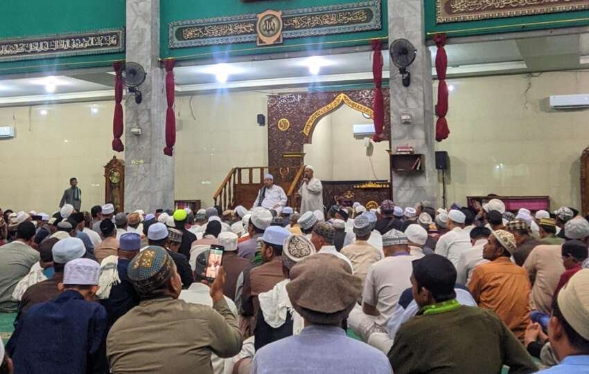 Silaturahmi perkumpulan besar Jamaah Tabligh dan dai se-Sumbagsel berlangsung di Masjid Islamic Center, Rajabasa.(foto: Onoff.id)
