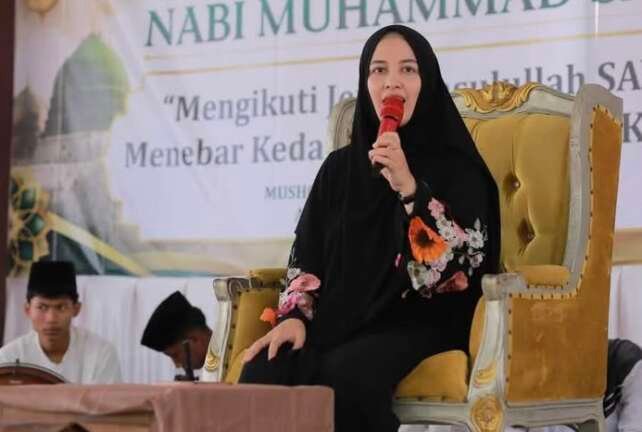 Ustazah Nabilla, pendakwah juga dosen.(foto: ist dok)