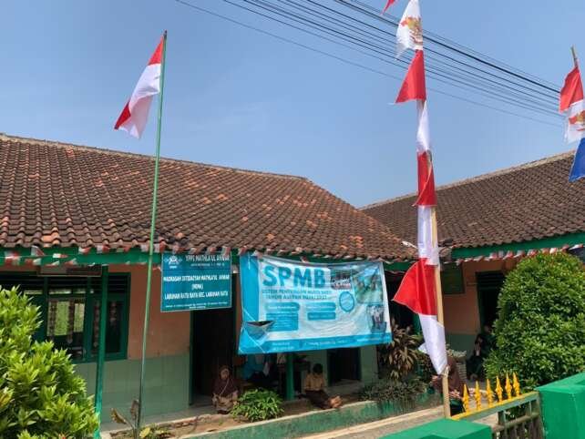 Banyak kondisi madrasah yang butuh perhatian pemerintah.(foto: Onoff)
