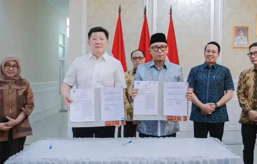 Pertemuan Gubernur Lampung, Rahmat Mirzani Djausal, bersama pihak investor.(foto: ist)