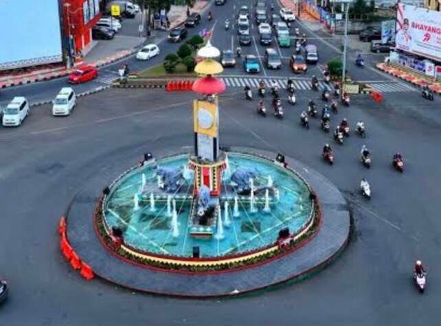 Tugu Adipura Kota Bandar Lampung.(foto: ist)