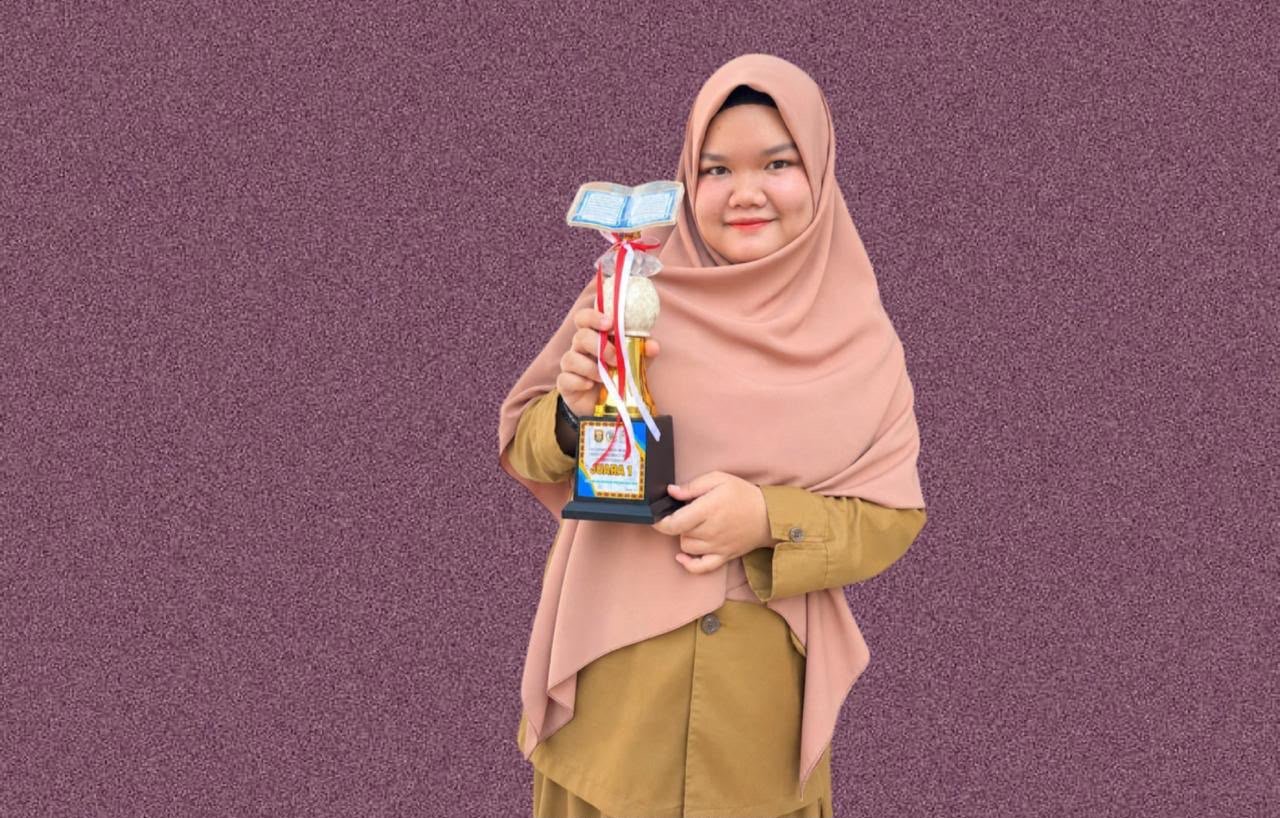 Hafsah Nurhasanah, guru SMP peraih juara Tafsir Al-Quran MTQ Bandar Lampung.(foto: ist)